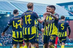 关于英超集结日走向成谜，尤文图斯防线松动，引发热议，年轻球员得到机会的信息玩加电竞入口