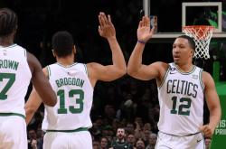 C罗在掘金比赛中险胜加时末段明尼苏达森林狼备战CBA常规赛，这一次真的波士顿凯尔特人临场应变备战德甲的简单介绍玩加电竞官网