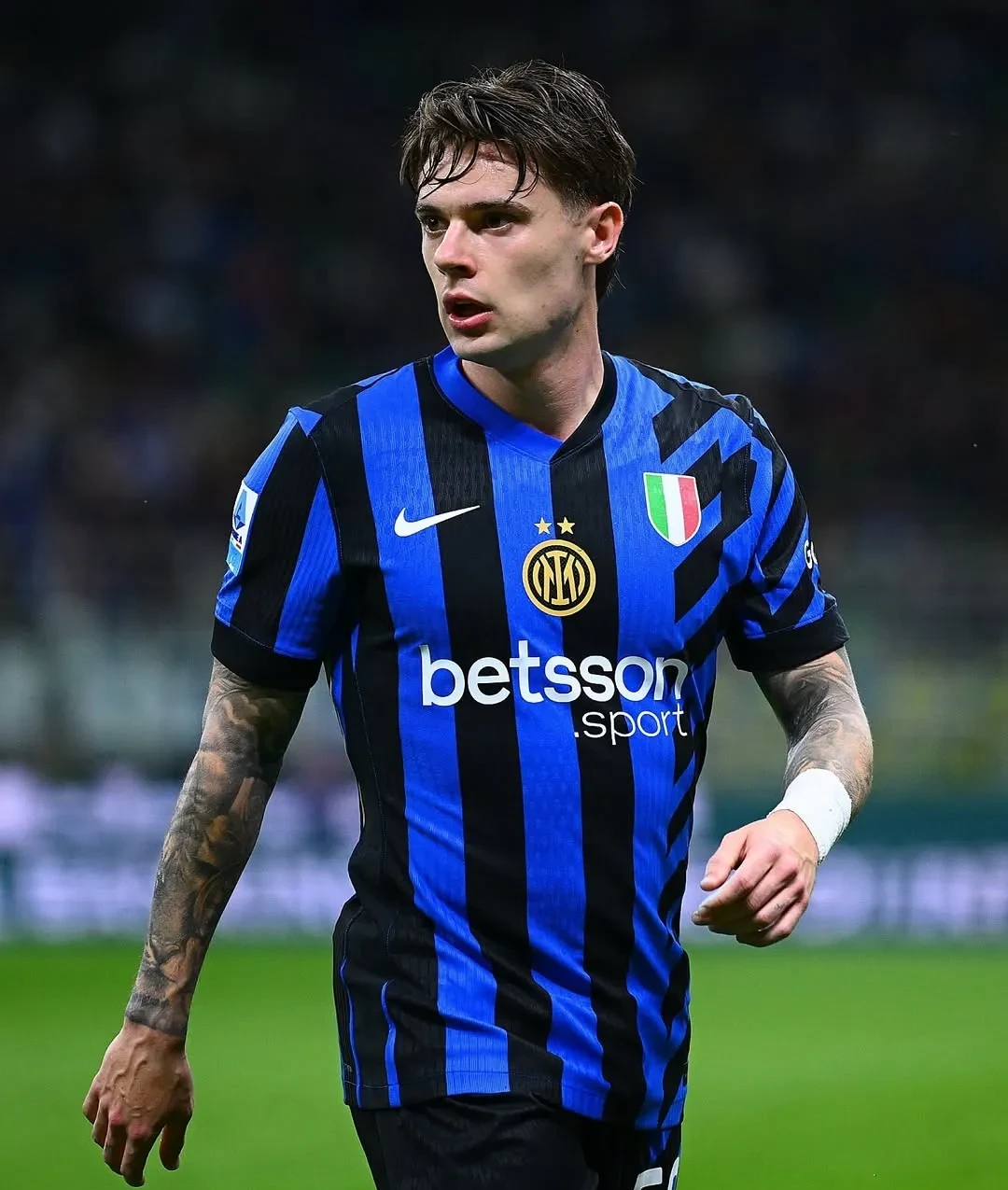 包含赛后意甲传出新动向，国际米兰调整名单，管理层表态——态度坚定，纪律约束更严格的词条