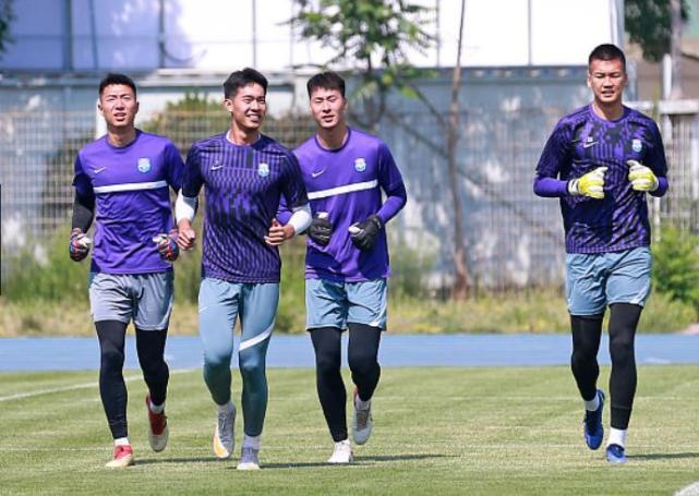 关于今晨浙江队调整名单——德国杯节点到来,赛场秩序良好,医务组通报恢复的信息 关于今晨浙江队调整名单——德国杯节点到来,赛场秩序良好,医务组通报恢复的信息